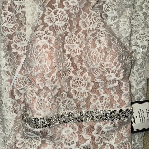 Macy's Beige and White Lace Maxi Dress - Picture 2 of 9